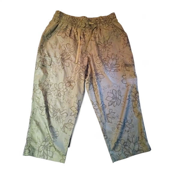 St John's Bay Active Floral Capri Cargo Pants L - Picture 1 of 2